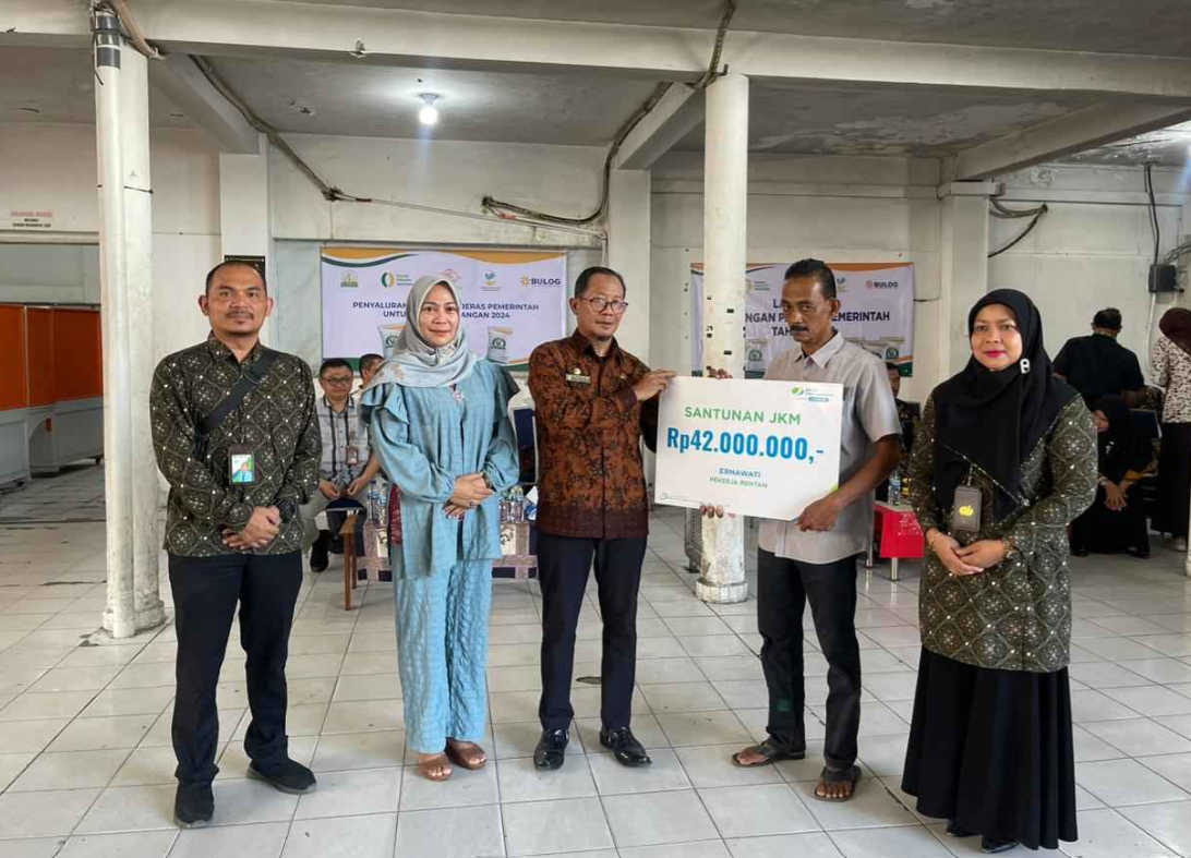 Ahli Waris Ernawati Terima Jaminan Kematian Rp42 Juta dari BPJS Ketenagakerjaan