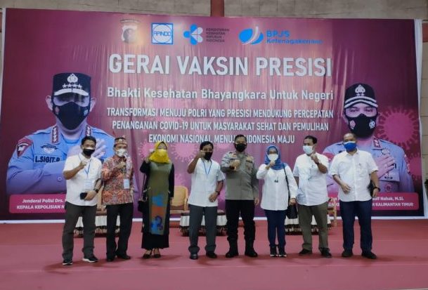 Sinergi BPJAMSOSTEK Adakan Vaksinasi dan Penyerahan Santunan Kematian