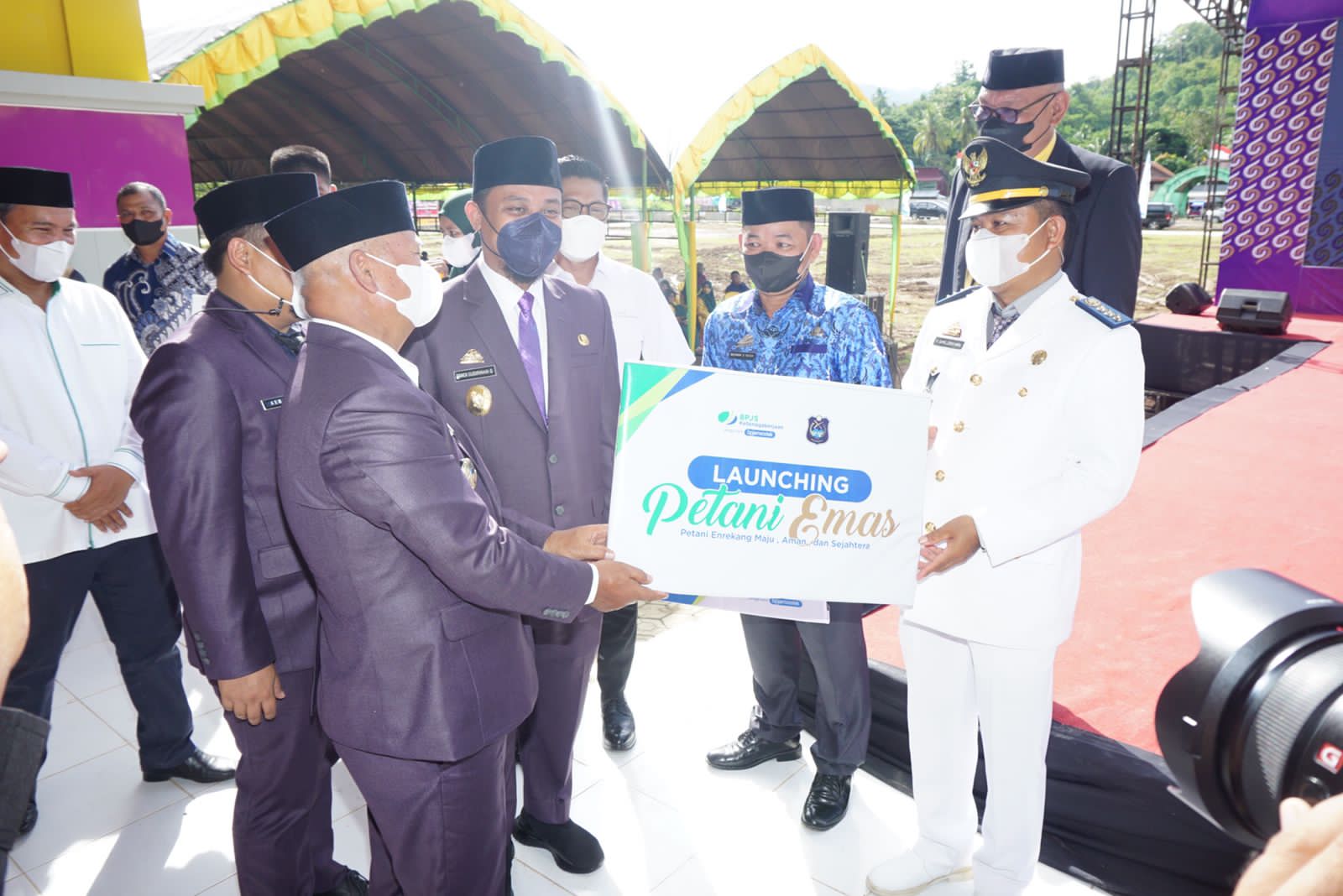 Pemkab Enrekang dan BPJamsostek Palopo Luncurkan Program Petani Emas  