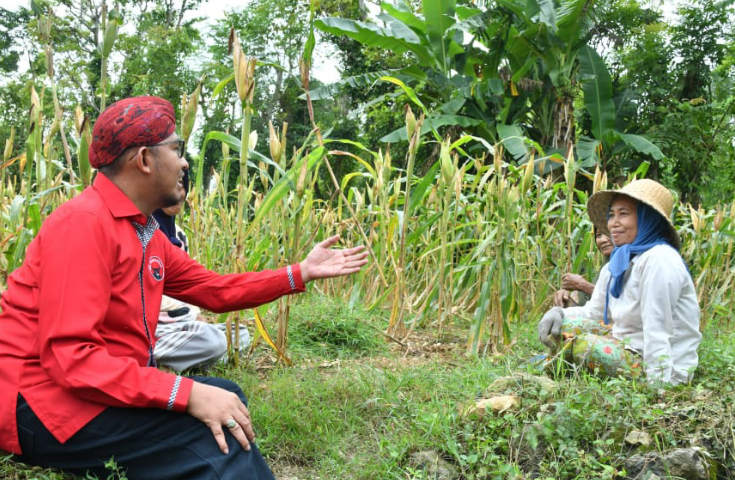 Bupati Fauzi Daftarkan Petani Tembakau Jadi Peserta BPJS Ketenagakerjaan